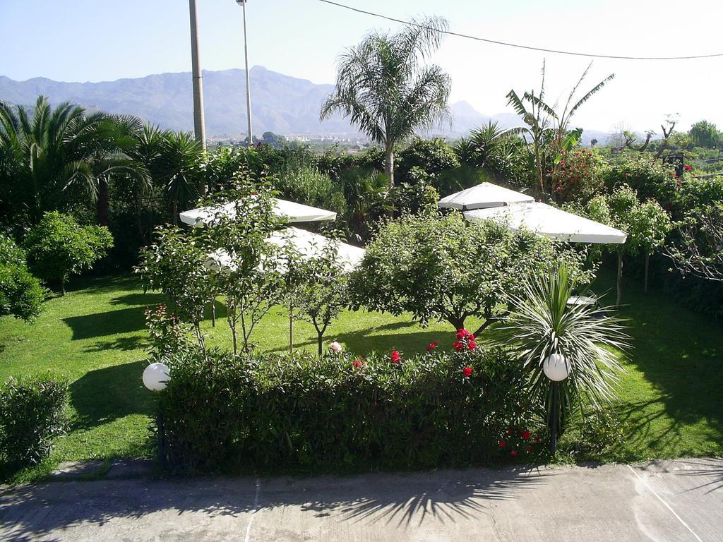 Villa Delle Vacanze Fiumefreddo di Sicilia Exterior photo