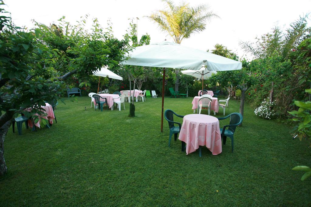 Villa Delle Vacanze Fiumefreddo di Sicilia Exterior photo