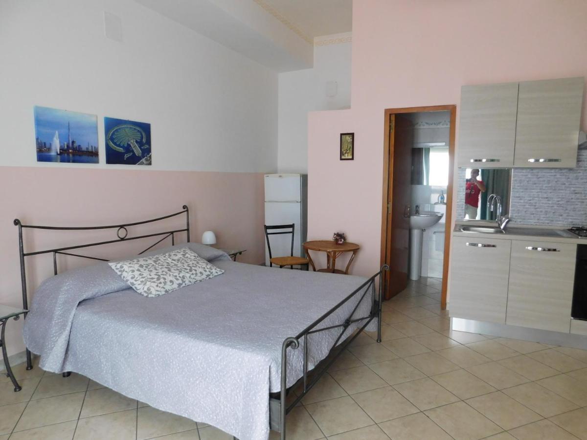 Villa Delle Vacanze Fiumefreddo di Sicilia Exterior photo